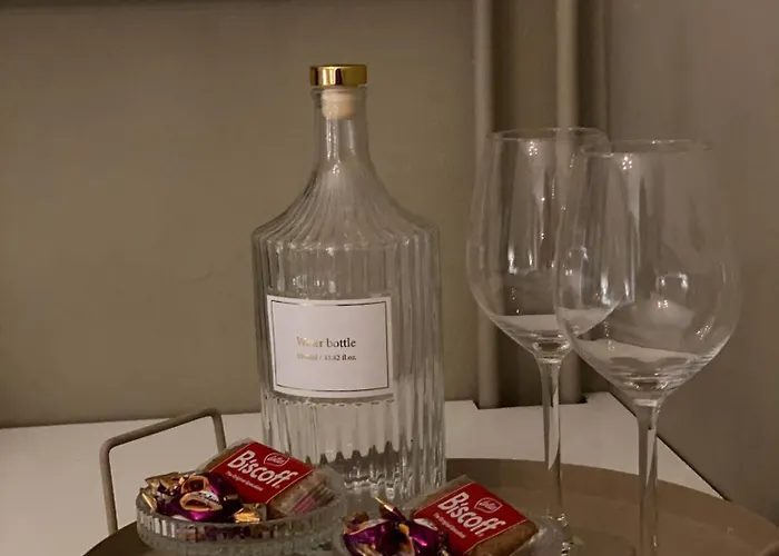 UN COCON EN VILLE - chambre SPA chic et élégante